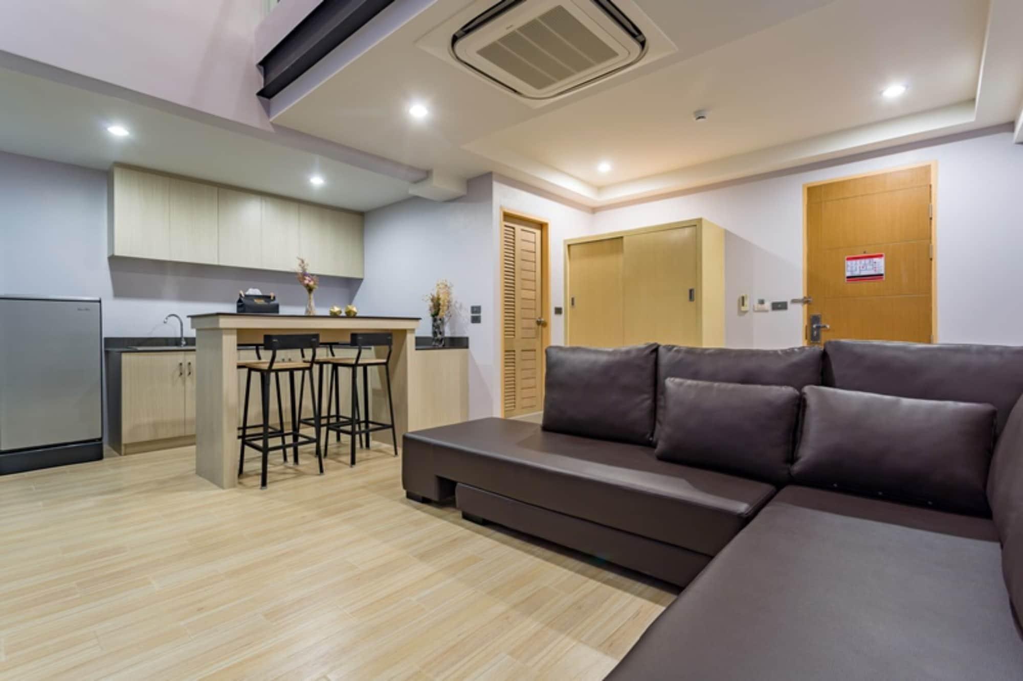 Oneloft Hotel Karon Extérieur photo