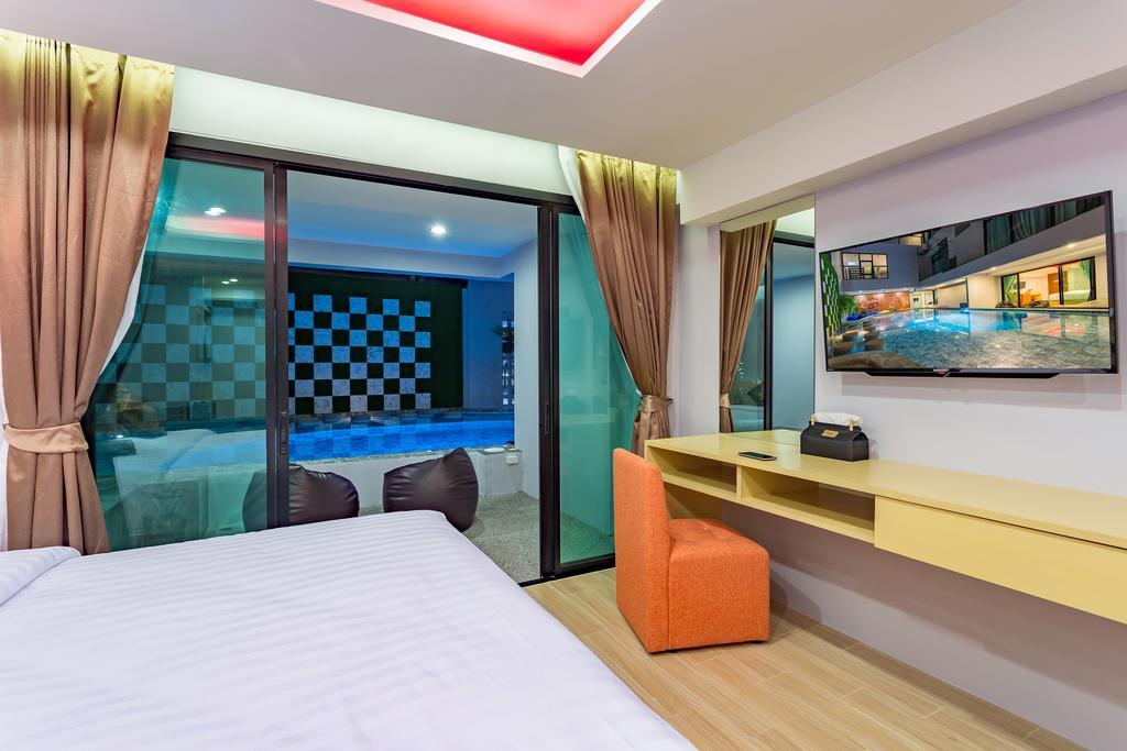 Oneloft Hotel Karon Extérieur photo